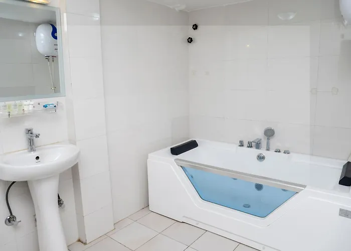 Elegant Inn- Heritage & Comfort Hotel 3*