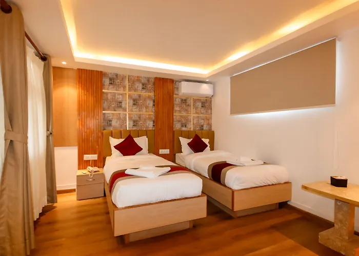 Elegant Inn- Heritage & Comfort Hotel
