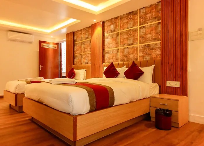 Hotel Elegant Inn- Heritage & Comfort