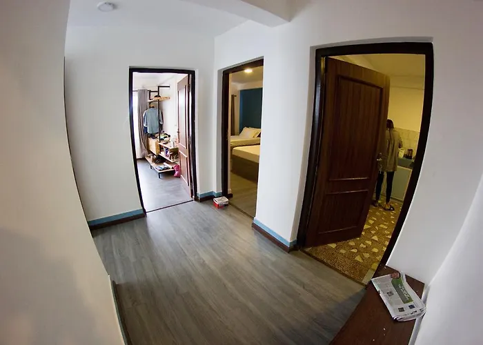 Hotel Elegant Inn- Heritage & Comfort